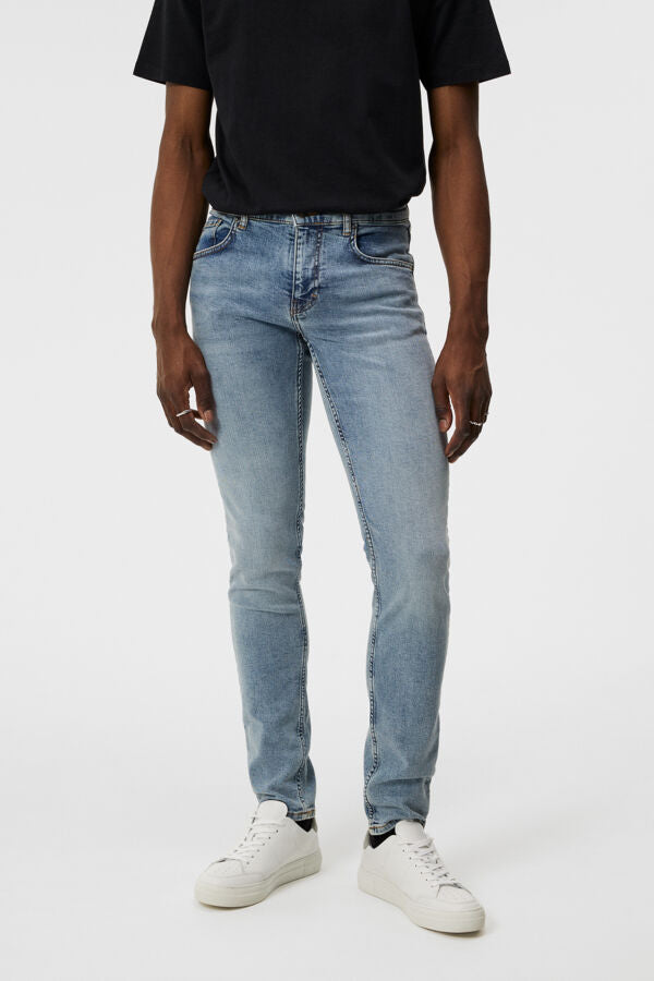 Jay Active Light Indigo Jeans